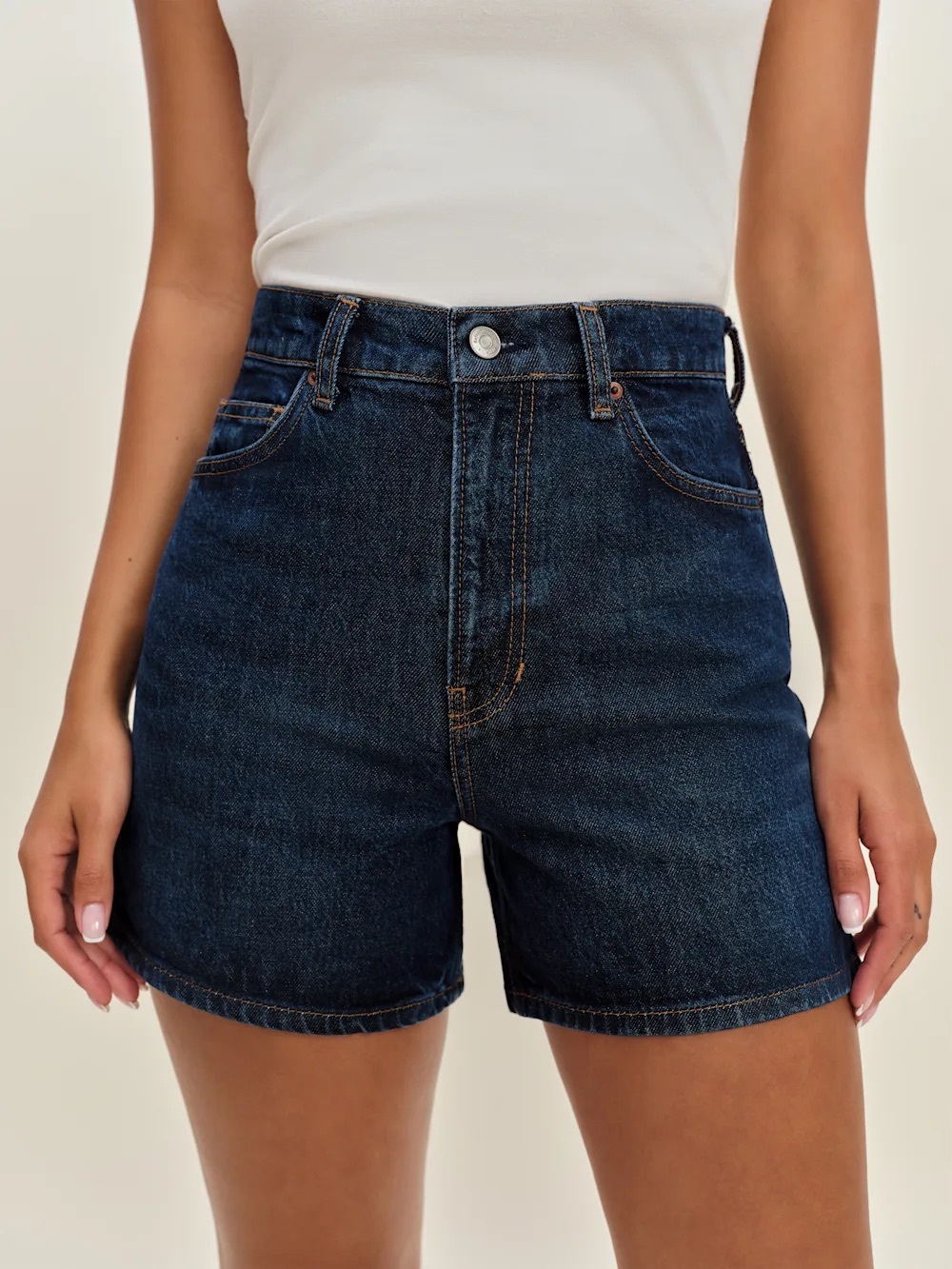 Reformation Saige High Rise 4” Jean Shorts in Ahurani Size 25